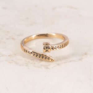 ANILLO CLAVO CIRCONIAS