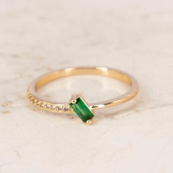 ANILLO ESMERALDA CRUZADO 1 LADO CIRCONES