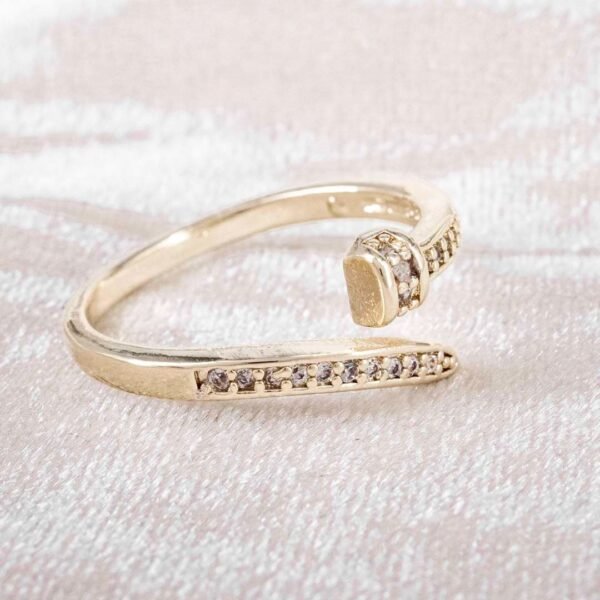 ANILLO CLAVO CIRCONES