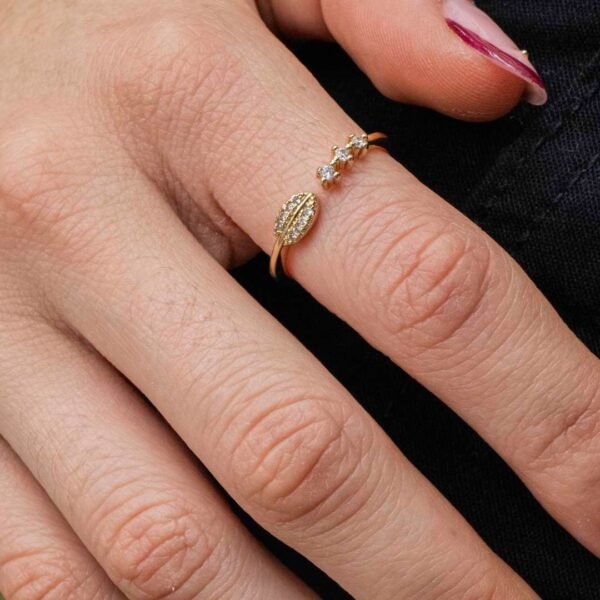 ANILLO HOJA TRIO CIRCONES